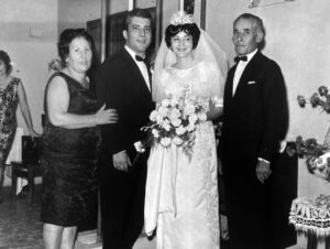 Giuseppe De Salvo (+) y Concetinna Cardullo de De Salvo, (+) padres de Luigi (+) el día del matrimonio de su hijo mayor con la venezolana, Victoria Marín, nacida en Cabimas. (Foto: Euclides Molleda)