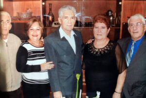Corrado, único sobrevivinte, Doménica (+), Francesco (+), Santina (+) y Luigi De Salvo Cardullo, cuando adolescentes cruzaron el Océano Atlántico, llegando a la nueva patria llamada Venezuela. (Foto: Euclides Molleda)
