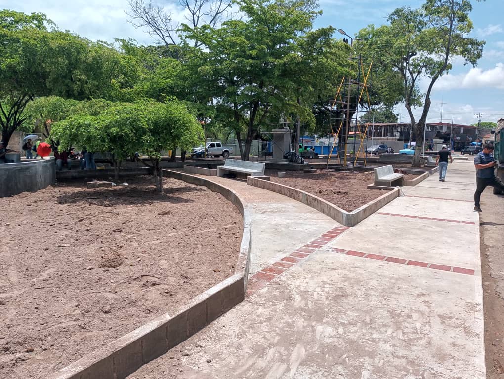 plaza urdaneta machiques 2